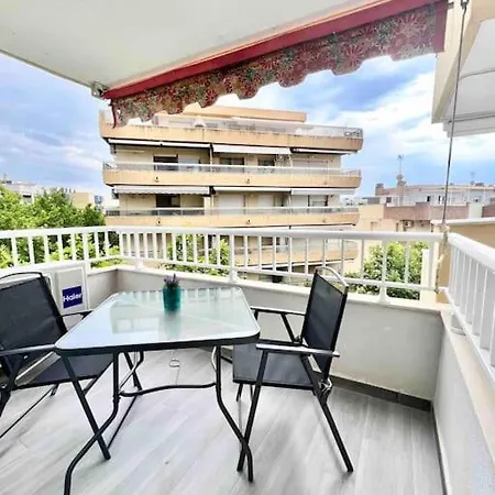 Moderno Apartamento Jasmin En 아파트 살루